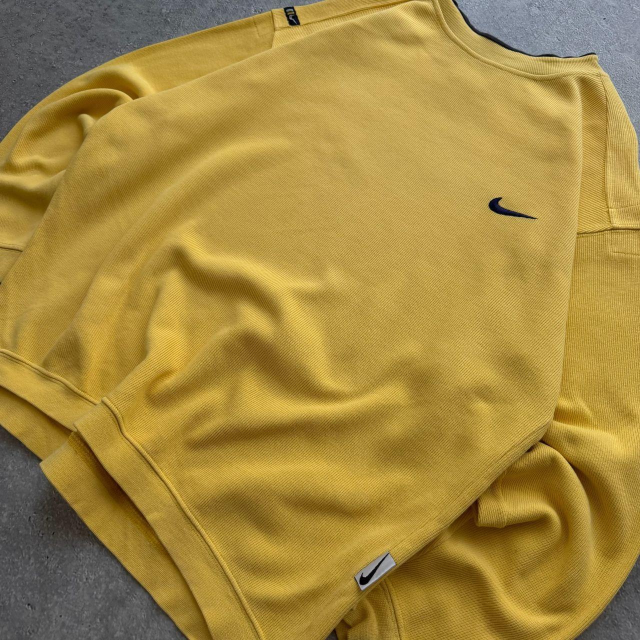 90's Nike Sweater (L)