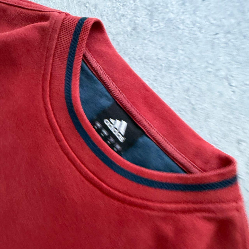 2000's Adidas Sweater (M)