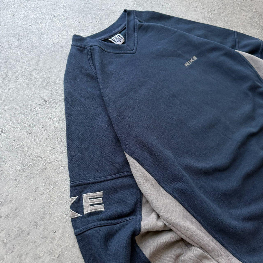 80's Statue of Victory Nike Sweater (L)