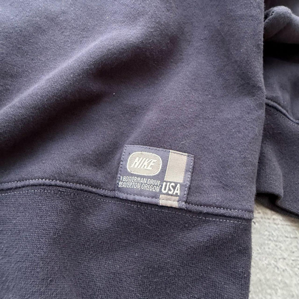 Early 2000's Nike Sweater (M)
