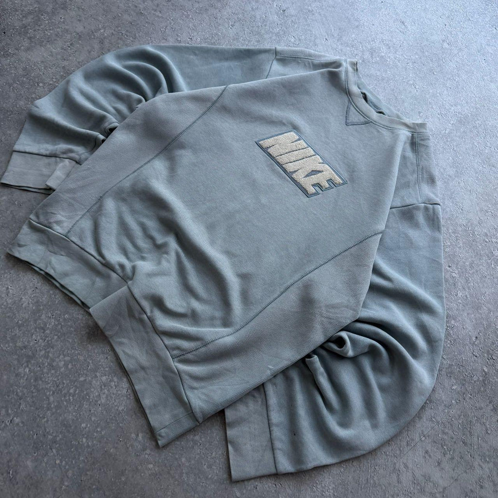 2000's Nike Sweater (S)