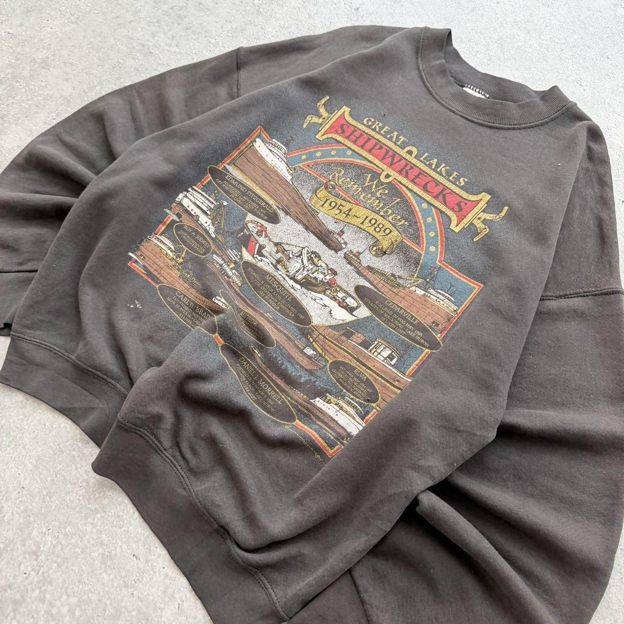 90's Vintage Graphic Sweater (L)