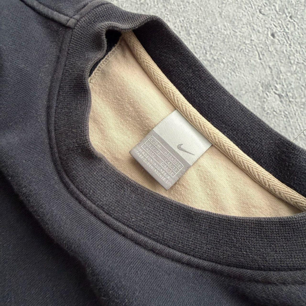 Early 2000's Nike Sweater (M)