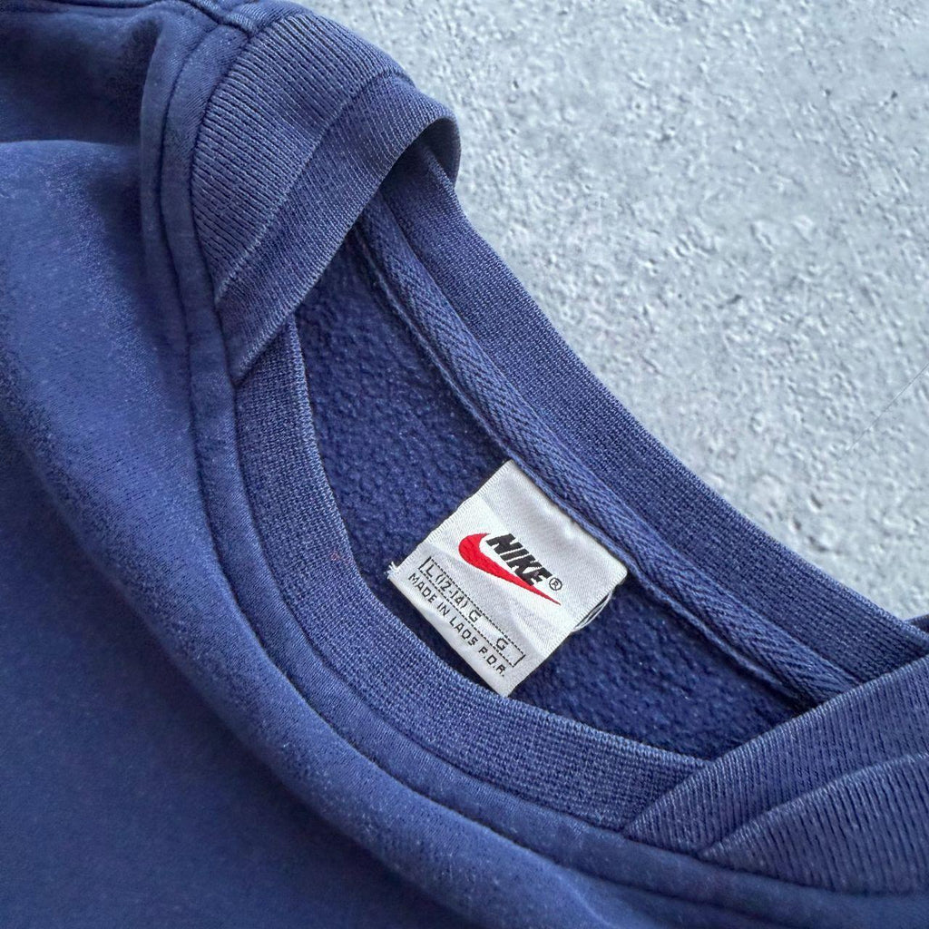 90's Nike Sweater (Women's L)
