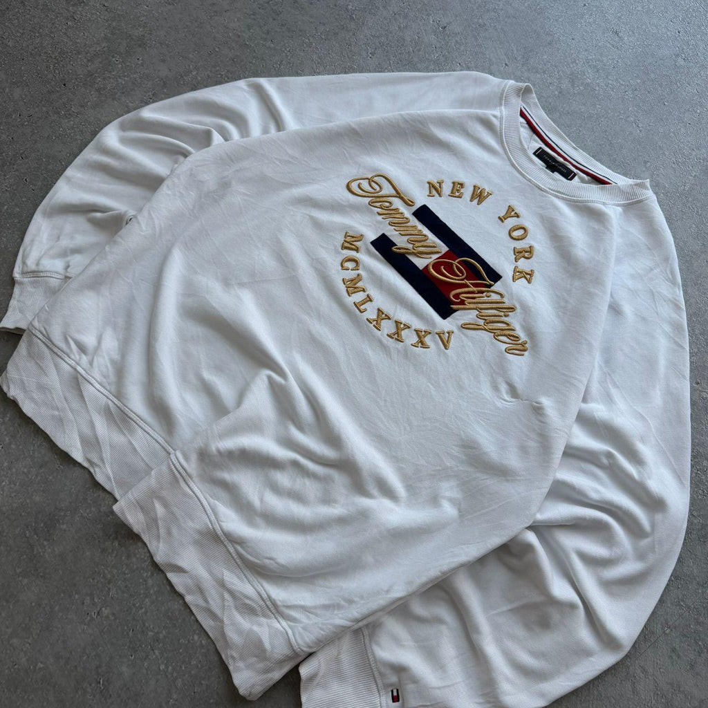 Vintage Tommy Hilfiger Sweater (XXL)