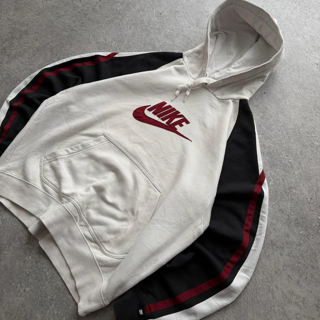 2000's Nike Hoodie (M)