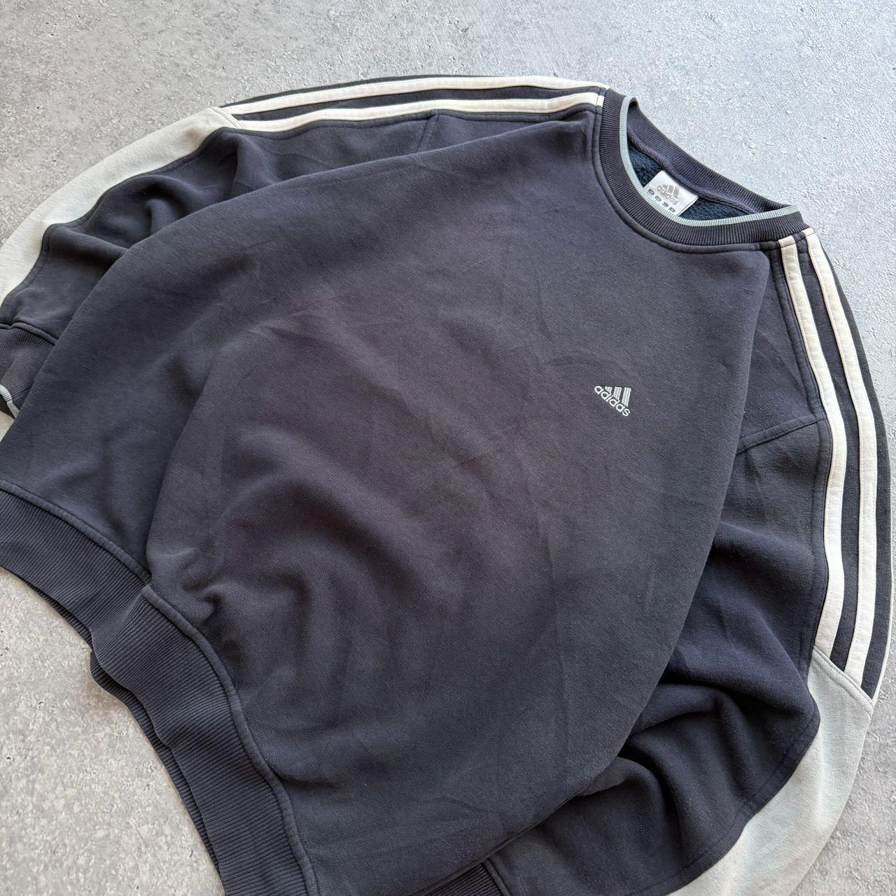 2000's Adidas Sweater (M)