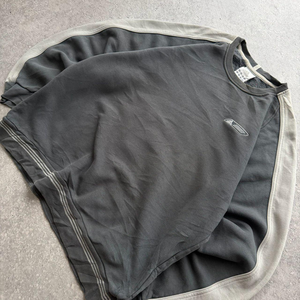 2000's Adidas Sweater (S)
