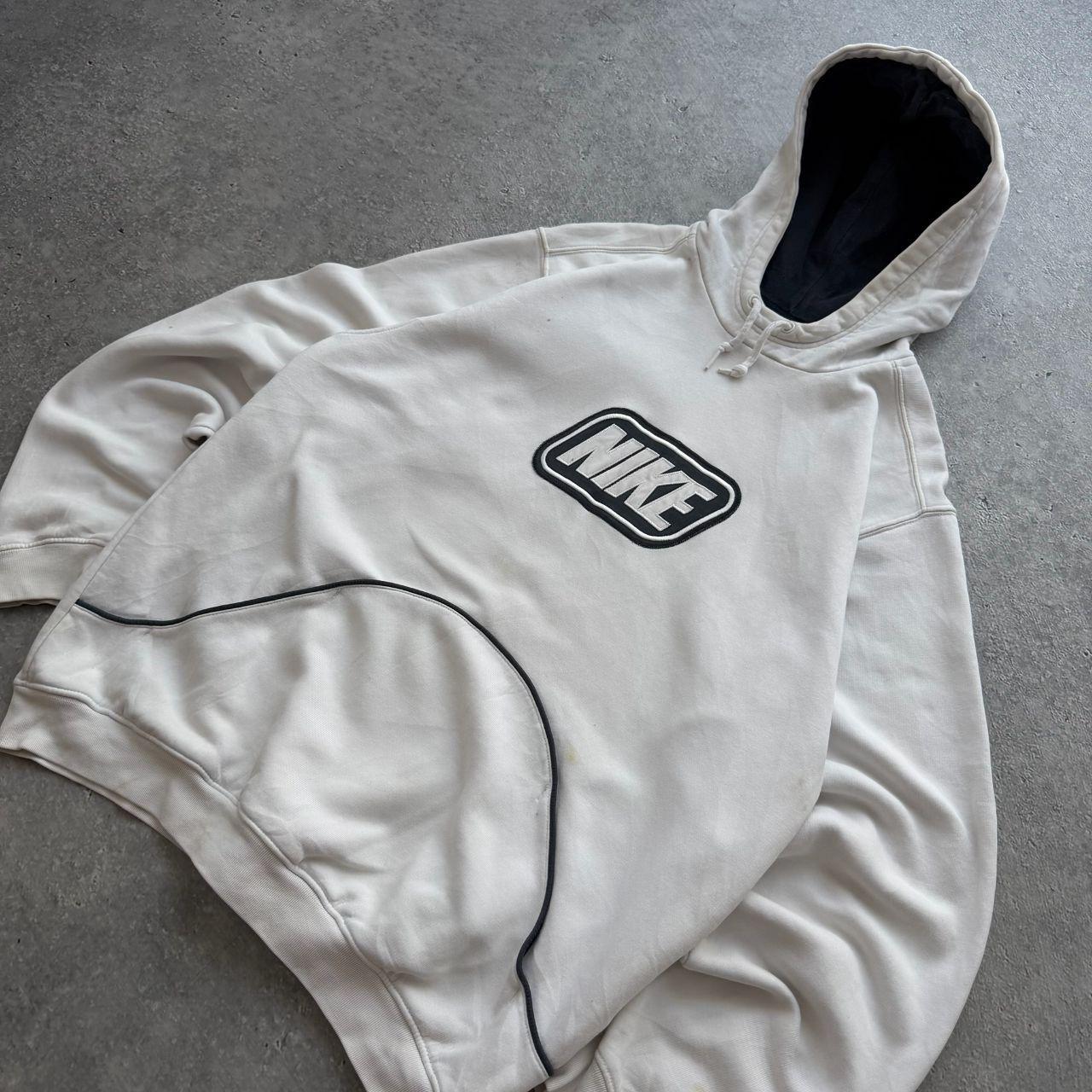 2000's Nike Hoodie (M)
