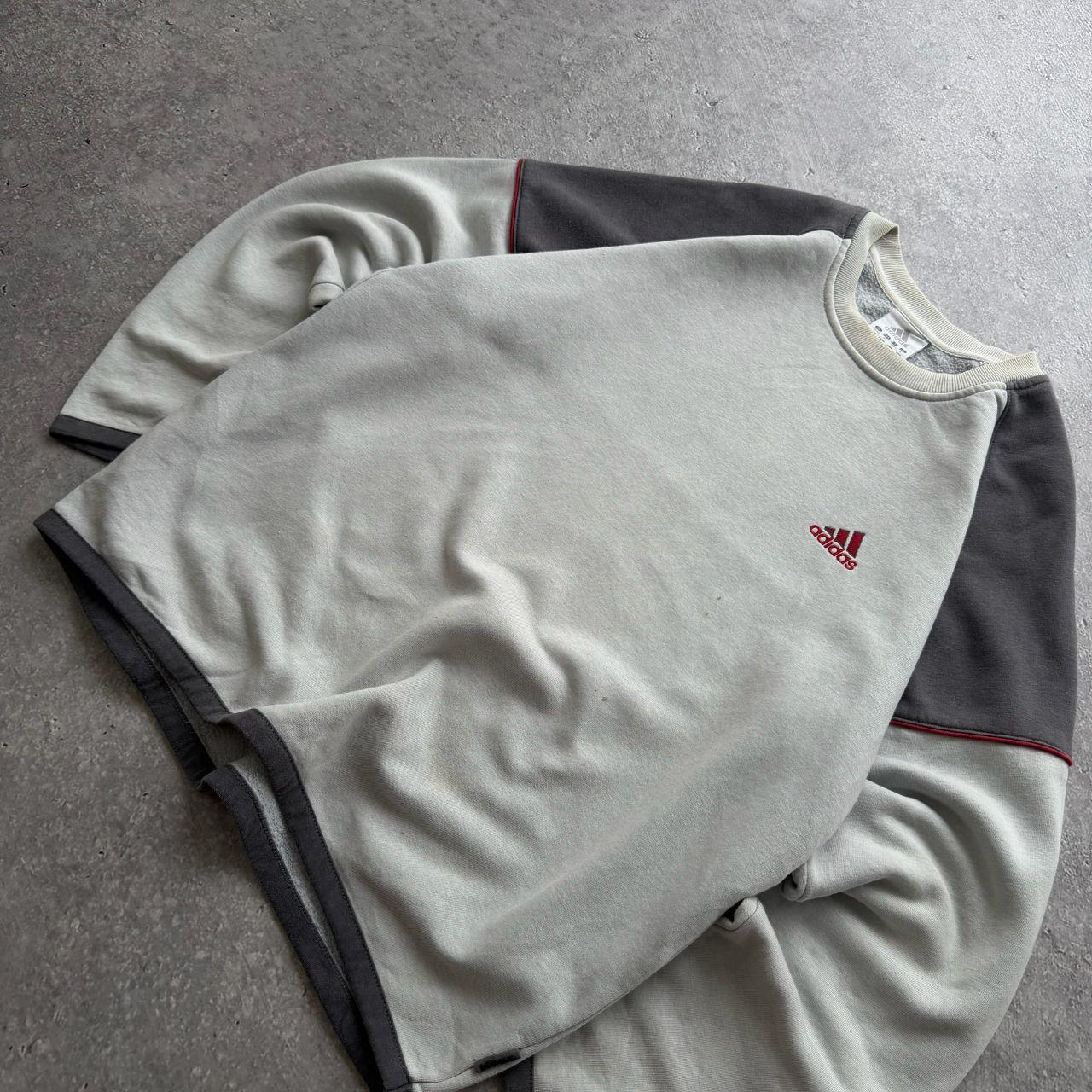 Early 2000's Adidas Sweater (M)