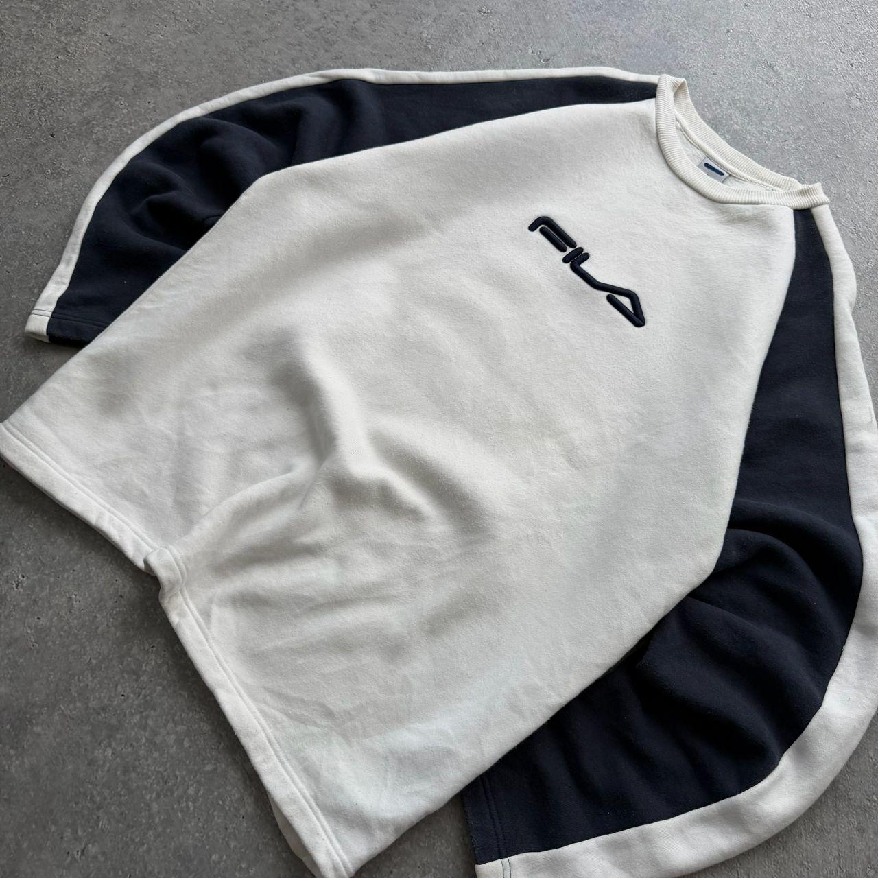 2000's Fila Sweater (XL)