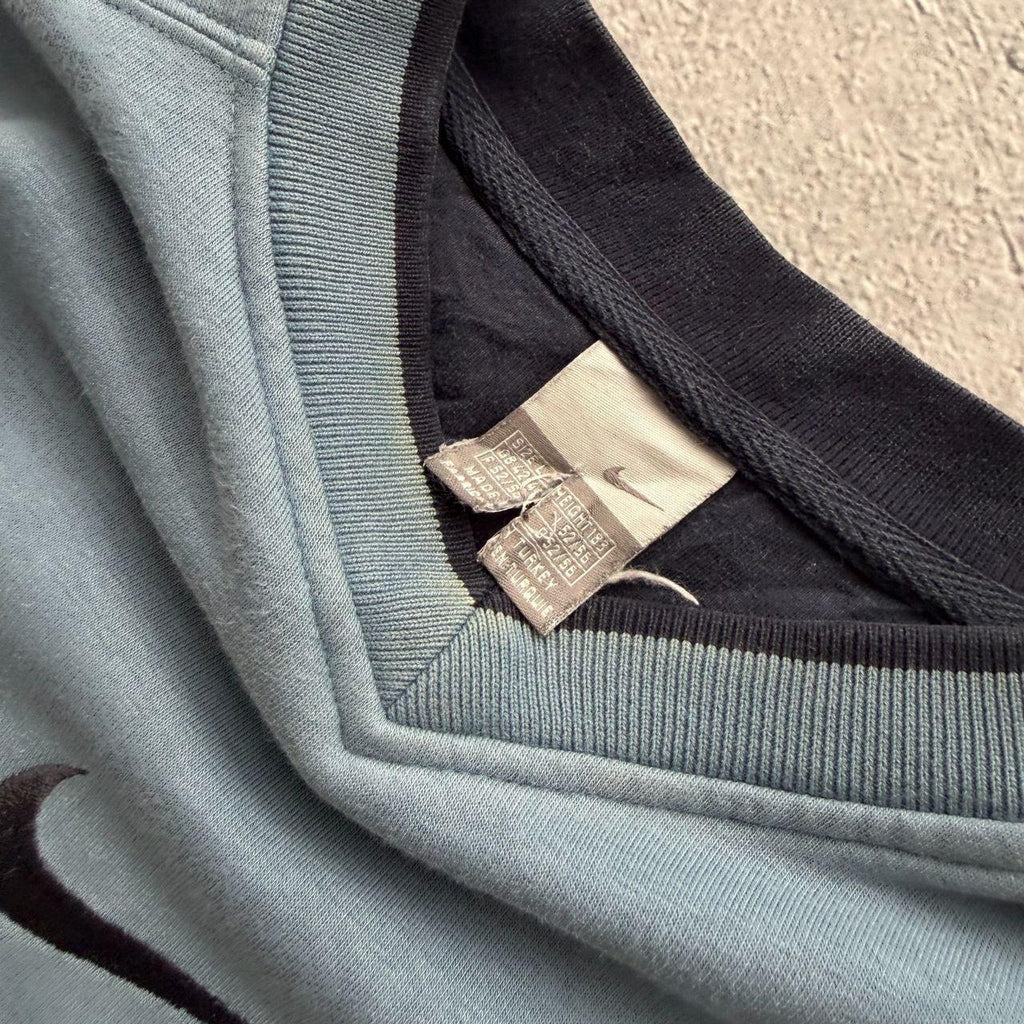 Early 2000's Nike Sweater (L)
