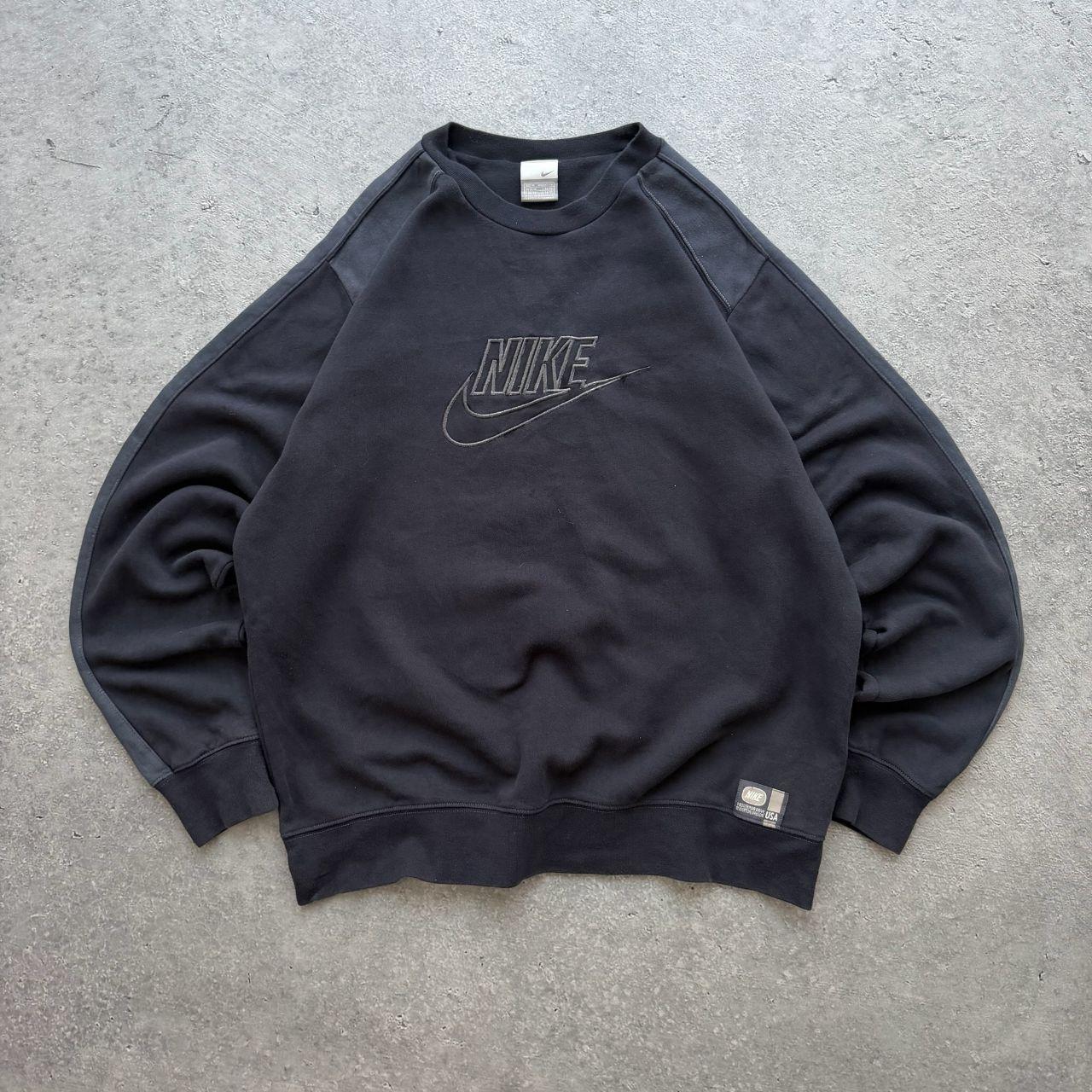 Early 2000's Nike Sweater (M)