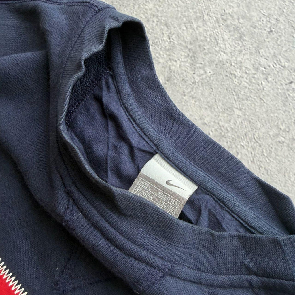 Early 2000's Nike Sweater (L)