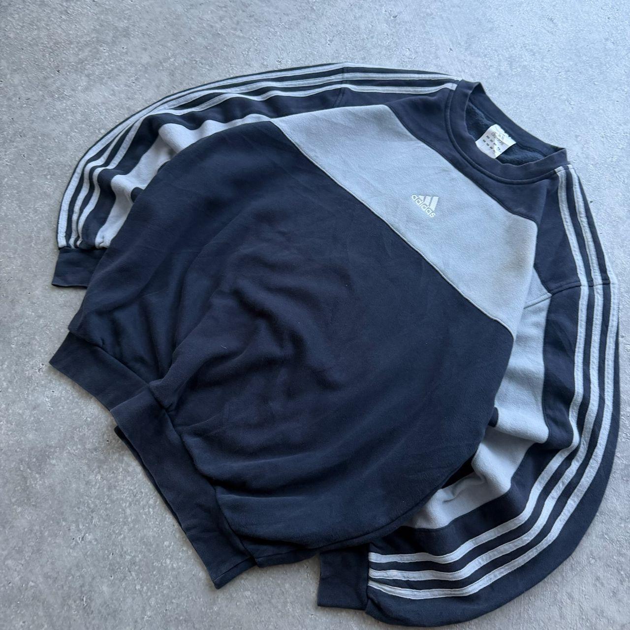 2000's Adidas Sweater (L)