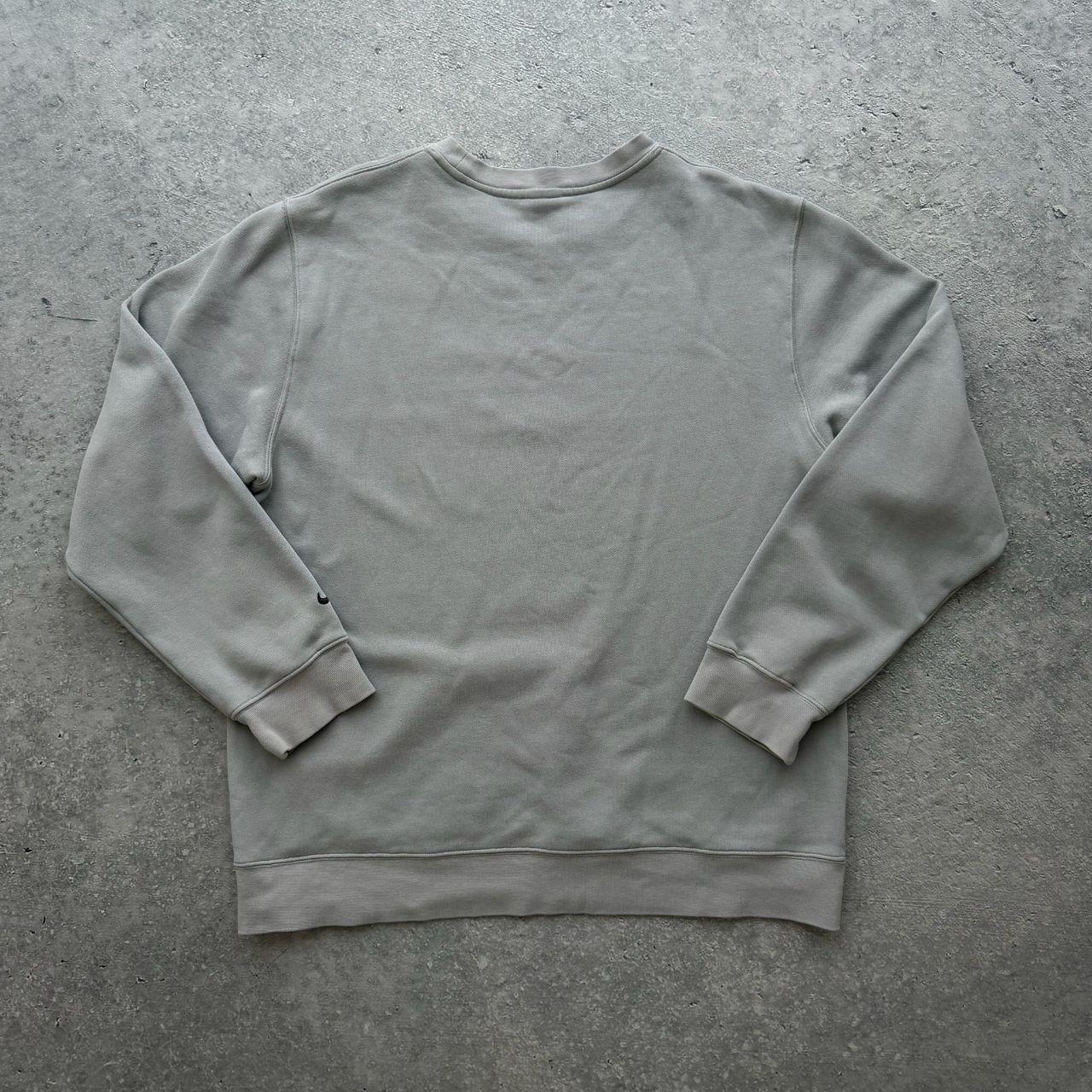 Early 2000's Nike Sweater - Medium