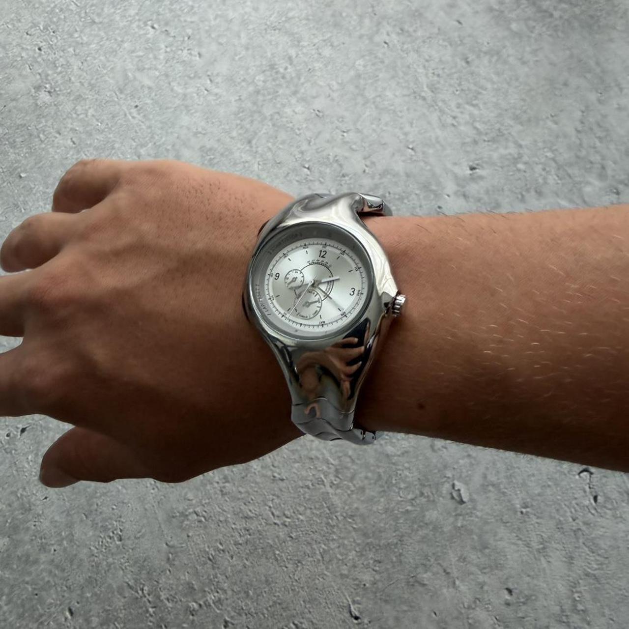 Y2K Style Twist Watch - White Dial