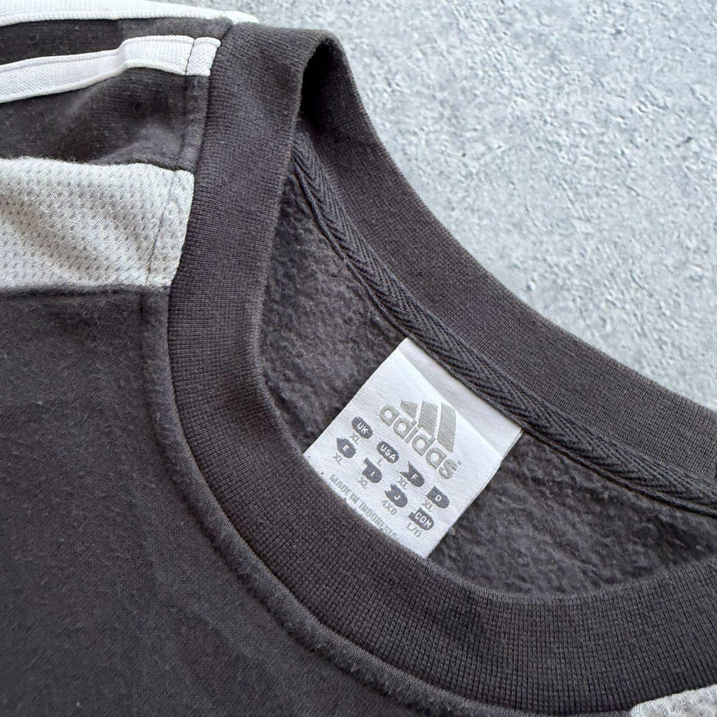 2000's Adidas Sweater (L)