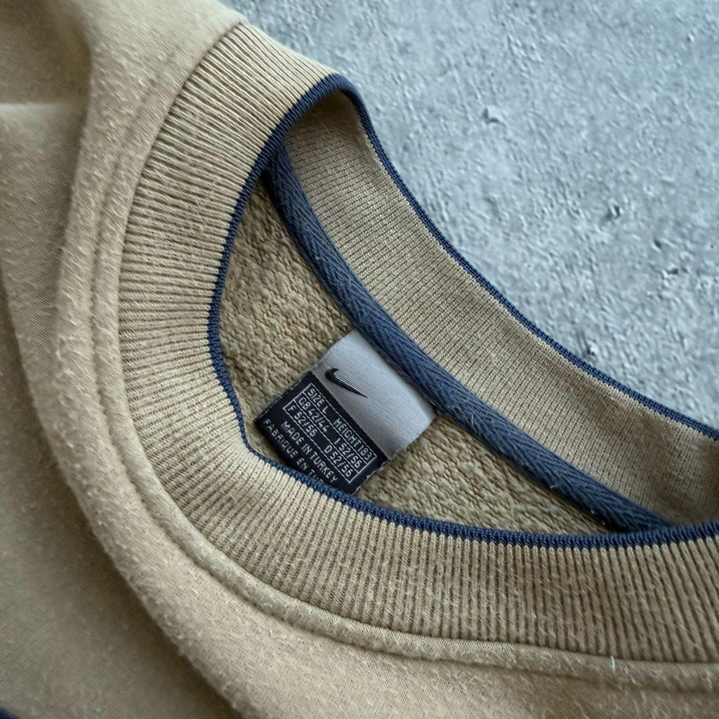 2000's Nike Sweater (L)